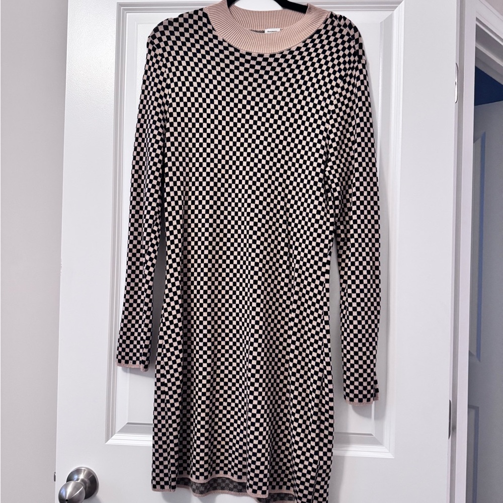 Abercrombie & Fitch Black and Cream Checkered Dress